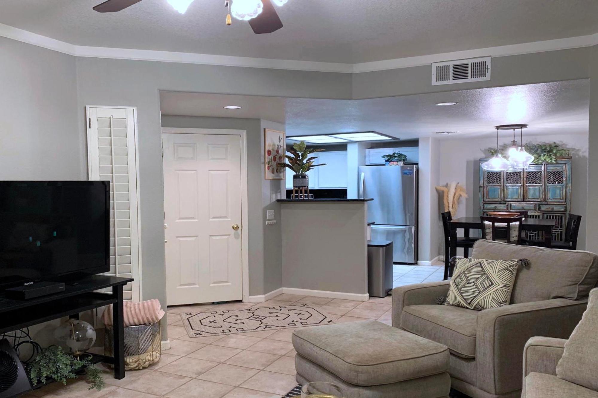 Mountain Vista Resort: Gated Community with Pools and Hiking Access Phoenix Exterior photo