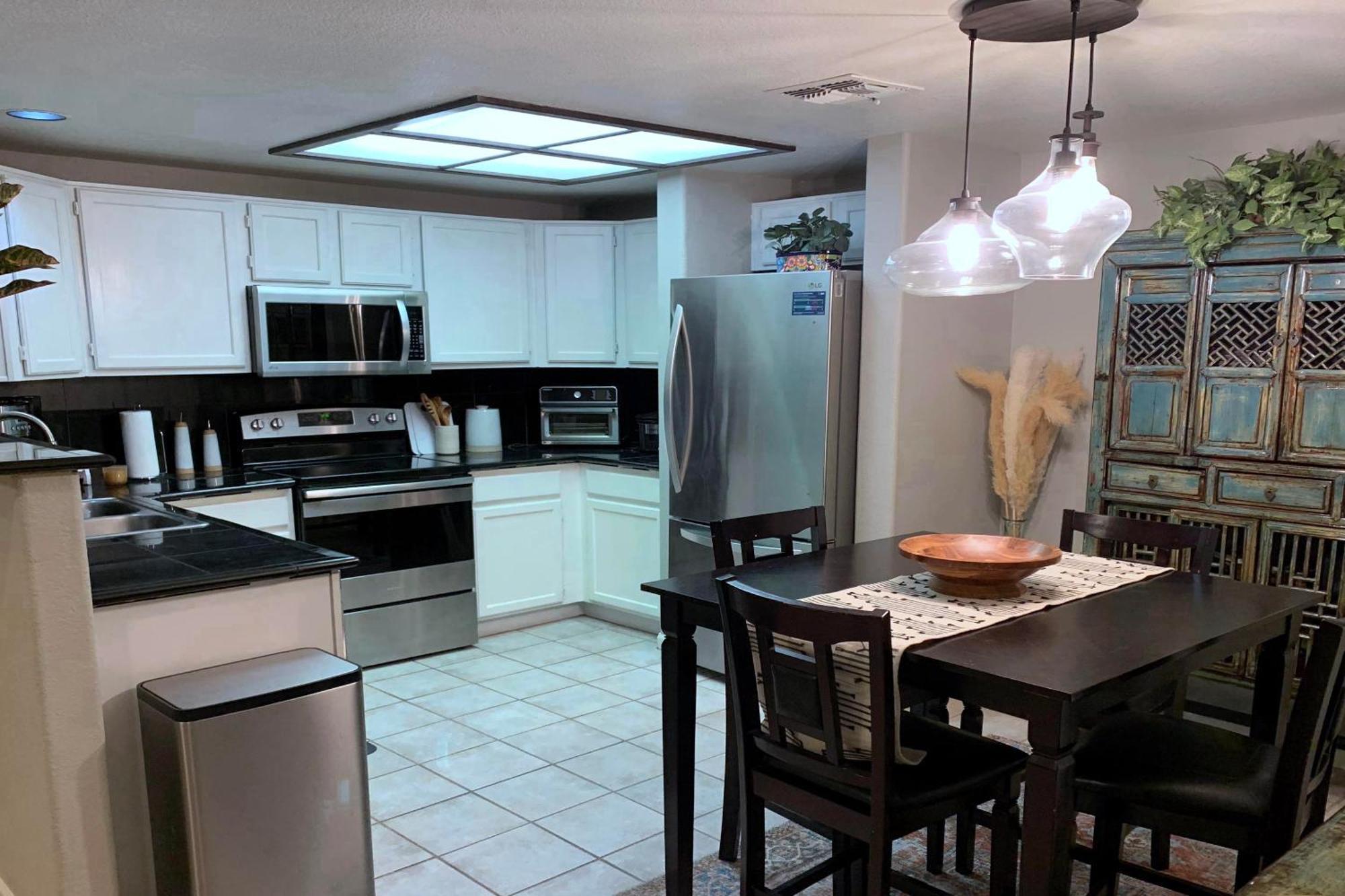 Mountain Vista Resort: Gated Community with Pools and Hiking Access Phoenix Exterior photo